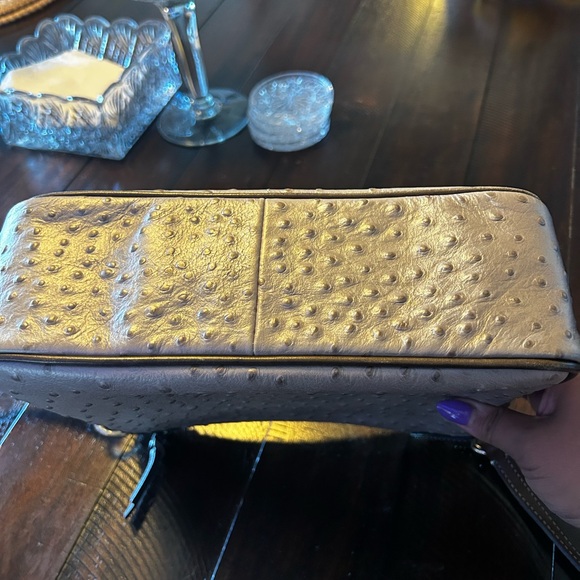 Dooney & Bourke Gray/ Taupe Textured Shoulder Bag - Picture 5 of 7